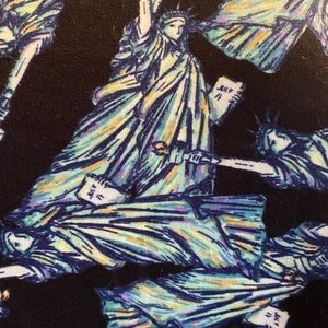 LuLaRoe tunic-style top